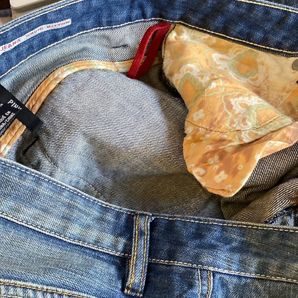 Buffalo Vintage Never Used Detailed Design Sexy Fit Pink Floral Inside Jeans - Picture 9 of 16